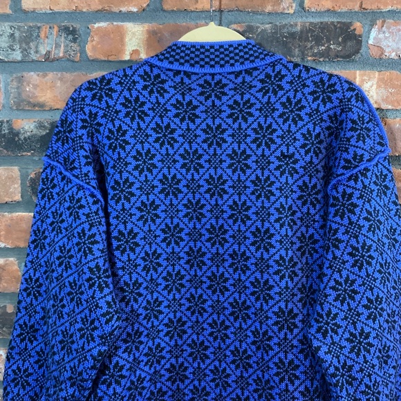 Handmade in Norway Vigdis Design Fair Isle Sweater - Picture 4 of 5